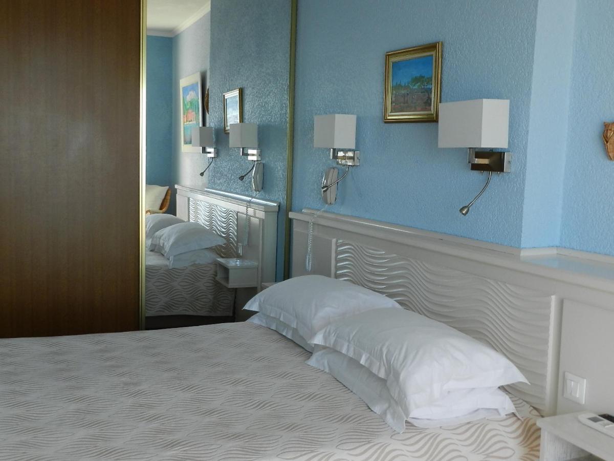 Grand Hotel Moriaz Le Lavandou Luaran gambar